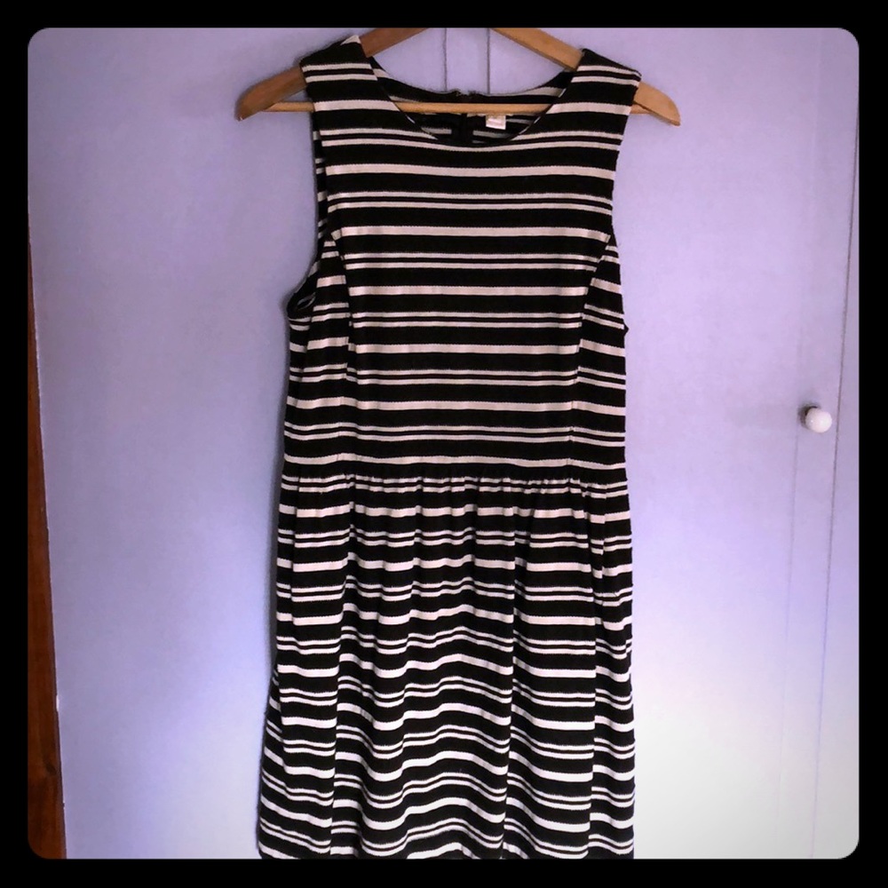 J Crew size Medium with POCKETS!